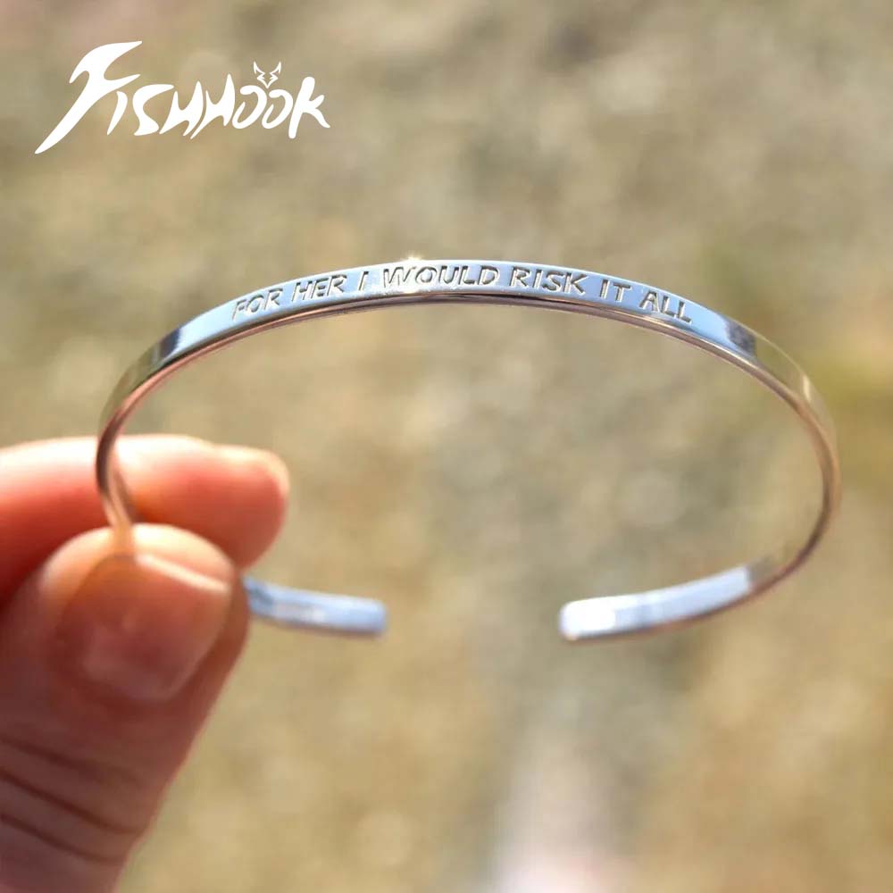 Пара с гравировкой имени и тек – обзор и цена Coordinates Bracelet